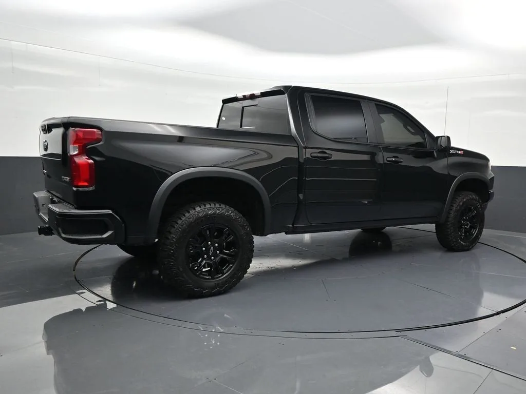 2025 Chevrolet Silverado 1500 ZR2 photo 5