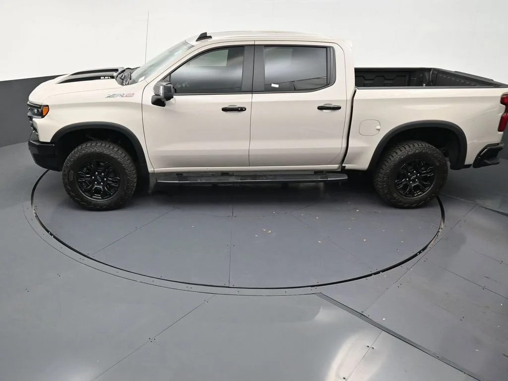2026 Chevrolet Silverado 1500 ZR2 photo 12