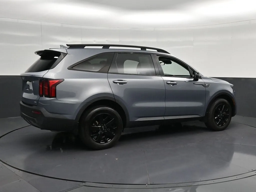 2023 Kia Sorento X-Line S photo 3