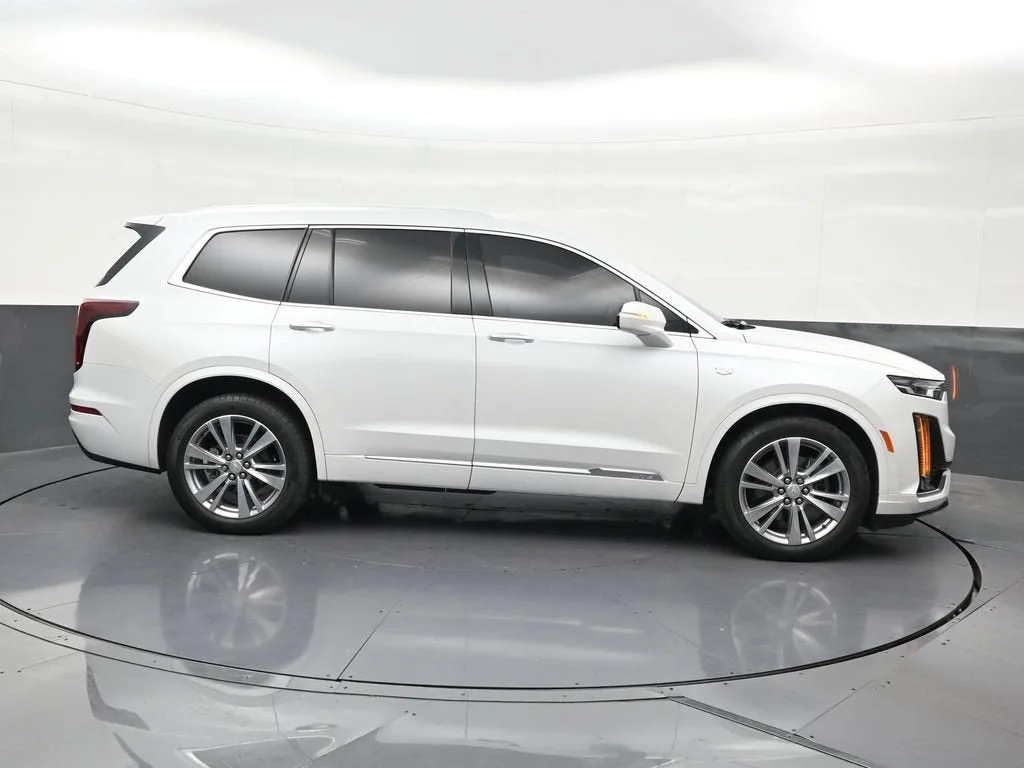 2024 Cadillac XT6 Premium Luxury photo 7