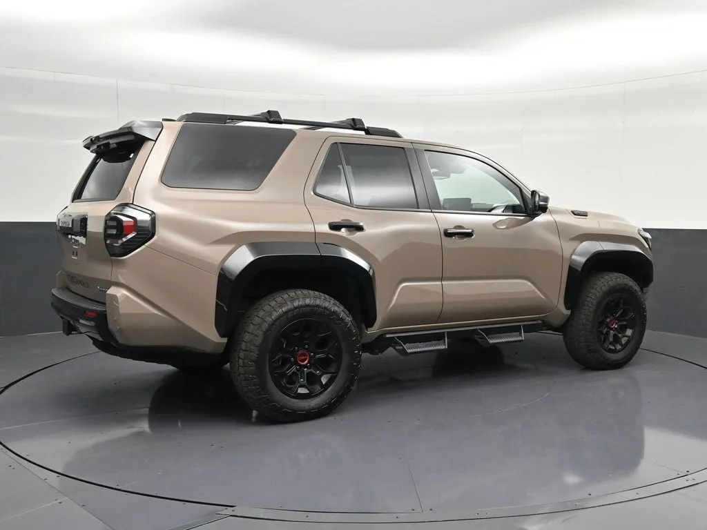 2025 Toyota 4Runner i-FORCE MAX Hybrid TRD Pro photo 3