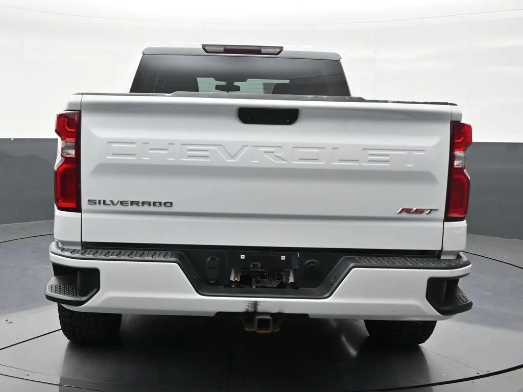 2021 Chevrolet Silverado 1500 RST photo 4