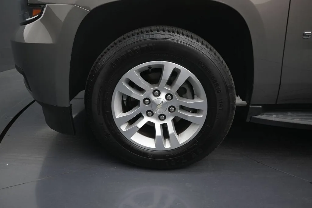 2019 Chevrolet Suburban LS photo 9