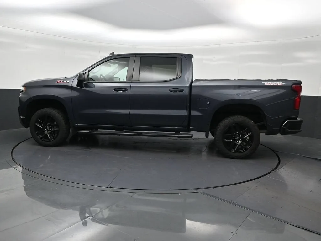 2021 Chevrolet Silverado 1500 LT Trail Boss photo 2