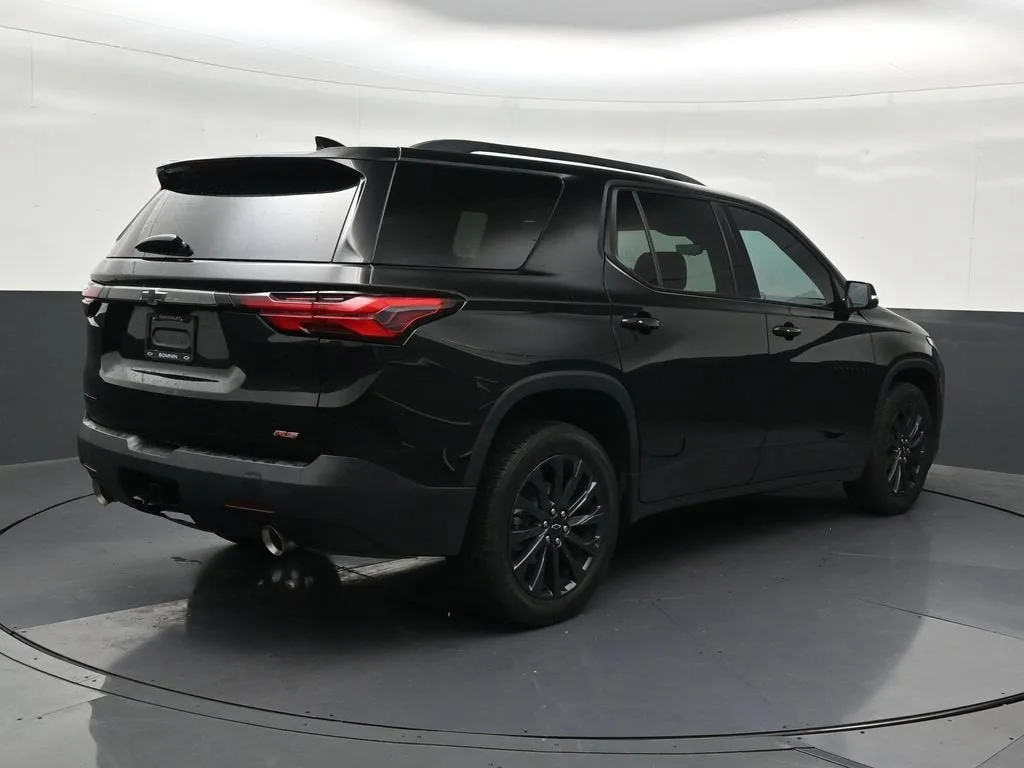 2023 Chevrolet Traverse RS photo 5