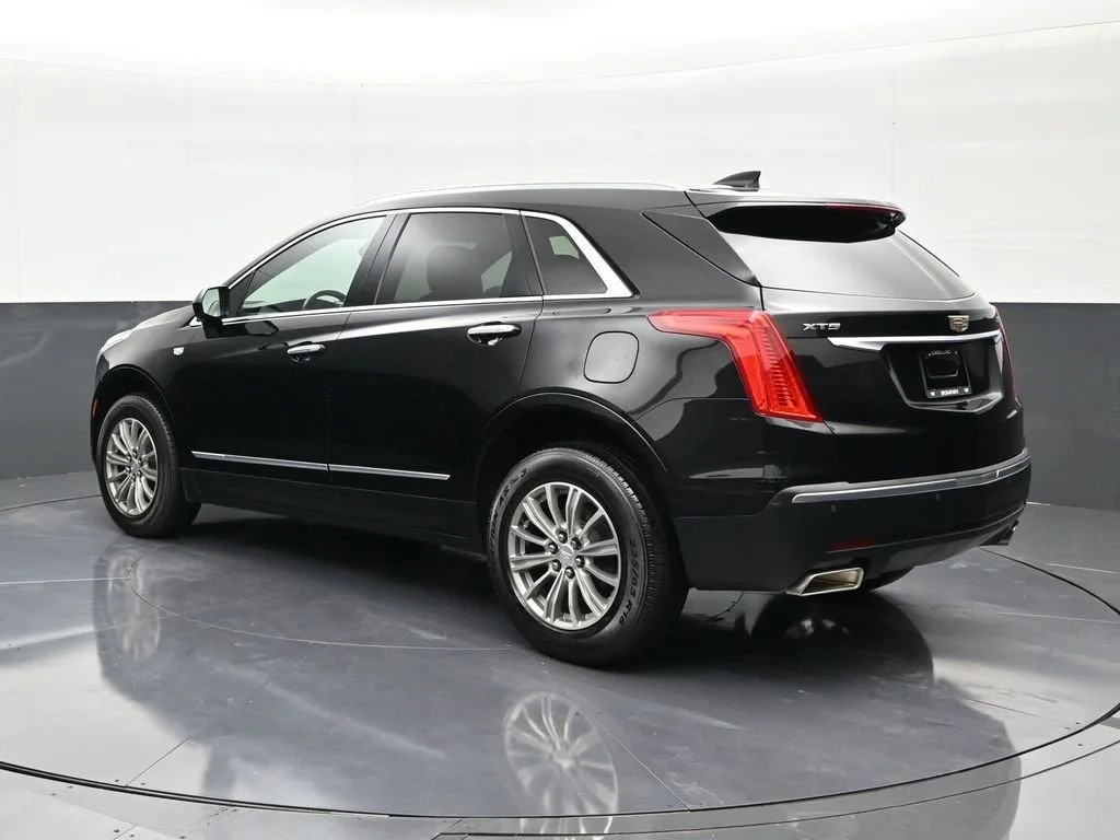 2019 Cadillac XT5 Luxury FWD photo 3