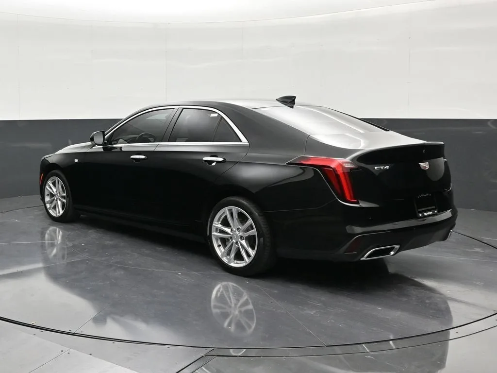 2024 Cadillac CT4 Luxury photo 3