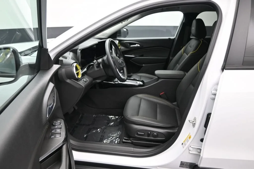 2024 Chevrolet Trax ACTIV photo 12