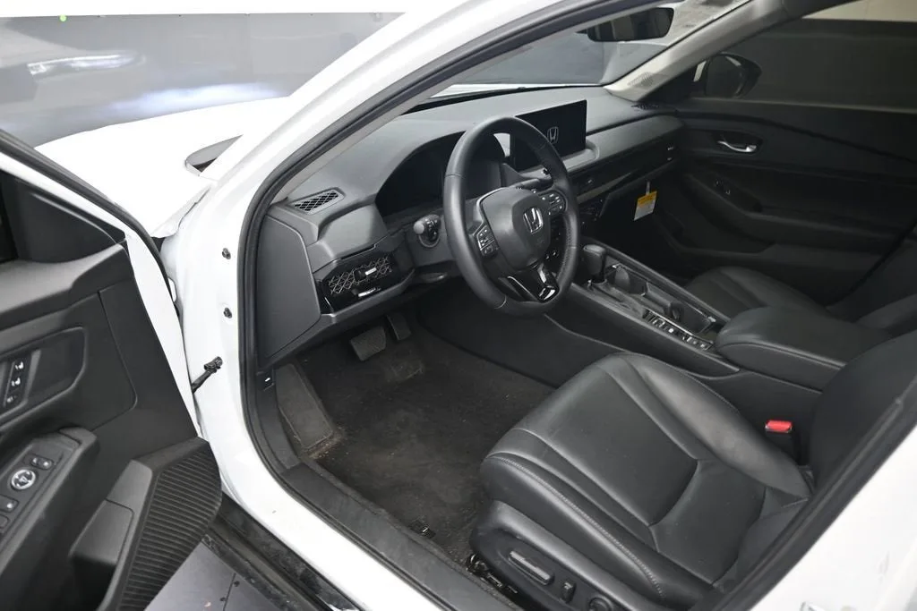 2025 Honda Accord Hybrid EX-L photo 10