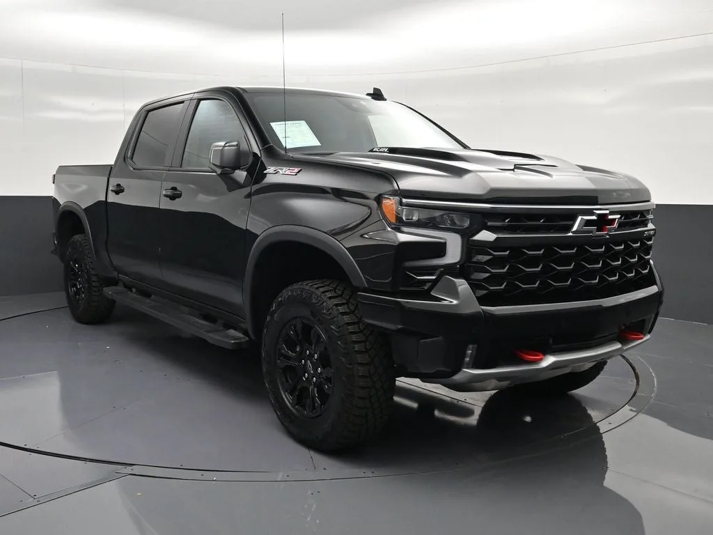 2026 Chevrolet Silverado 1500 ZR2 photo 5