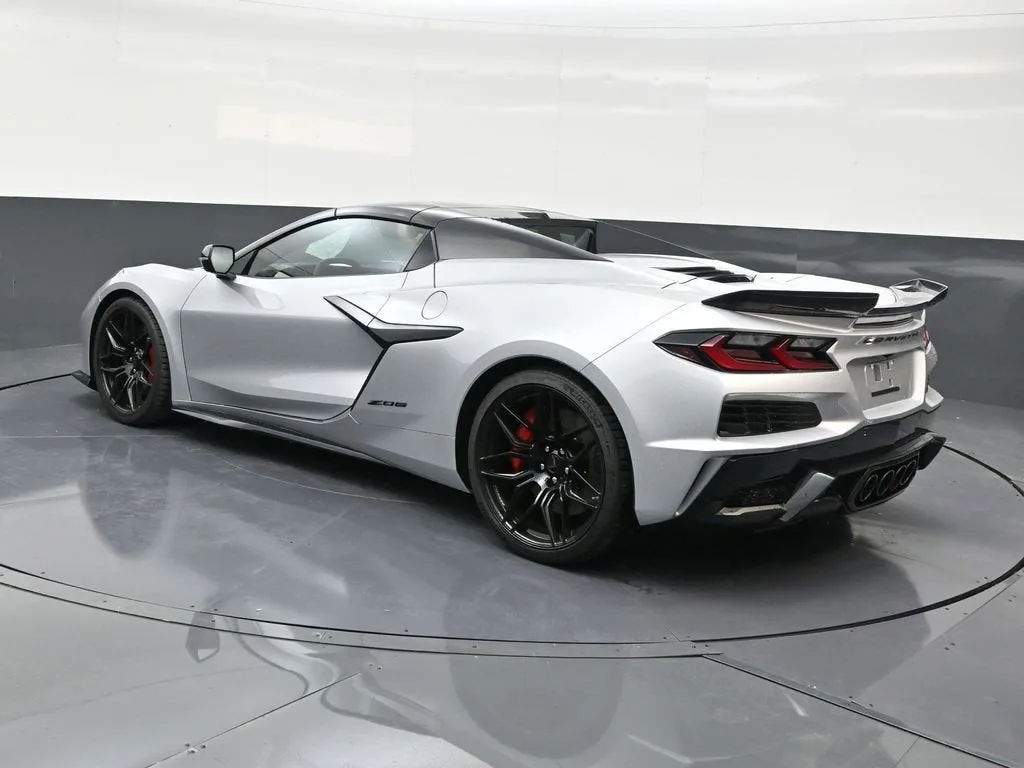 2026 Chevrolet Corvette Z06 2LZ photo 3
