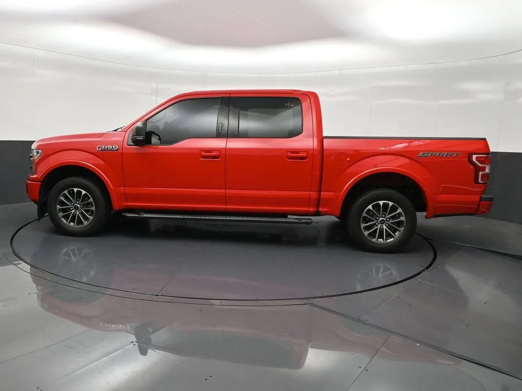 2018 Ford F-150 XLT photo 2