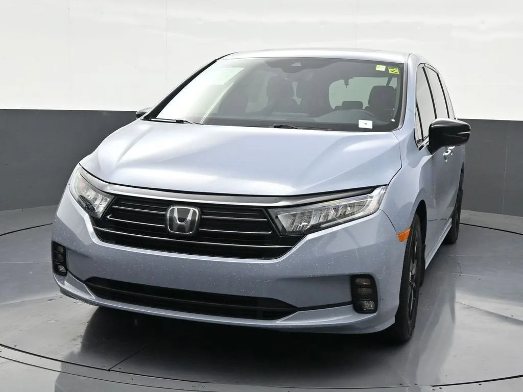 2024 Honda Odyssey Sport photo 8