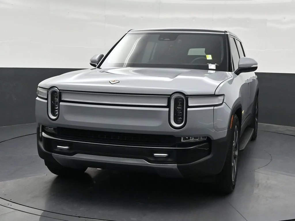 2023 RIVIAN R1S Launch Edition photo 9