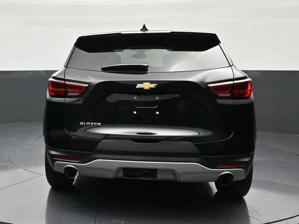 2023 Chevrolet Blazer LT photo 4