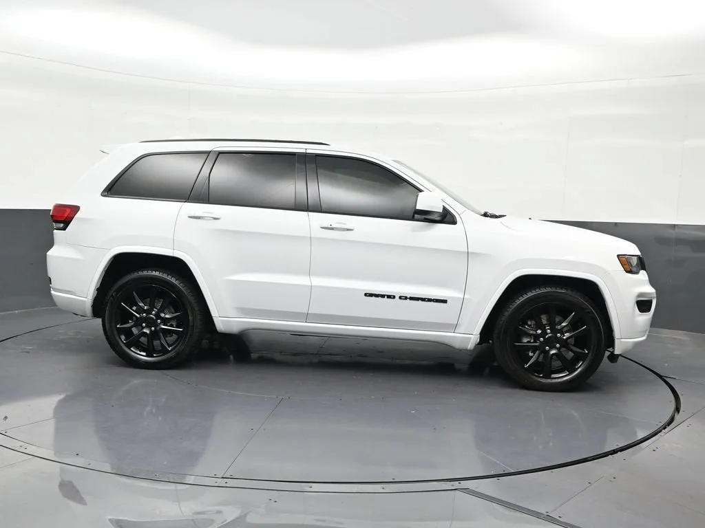 2021 Jeep Grand Cherokee Laredo X 4x2 photo 7