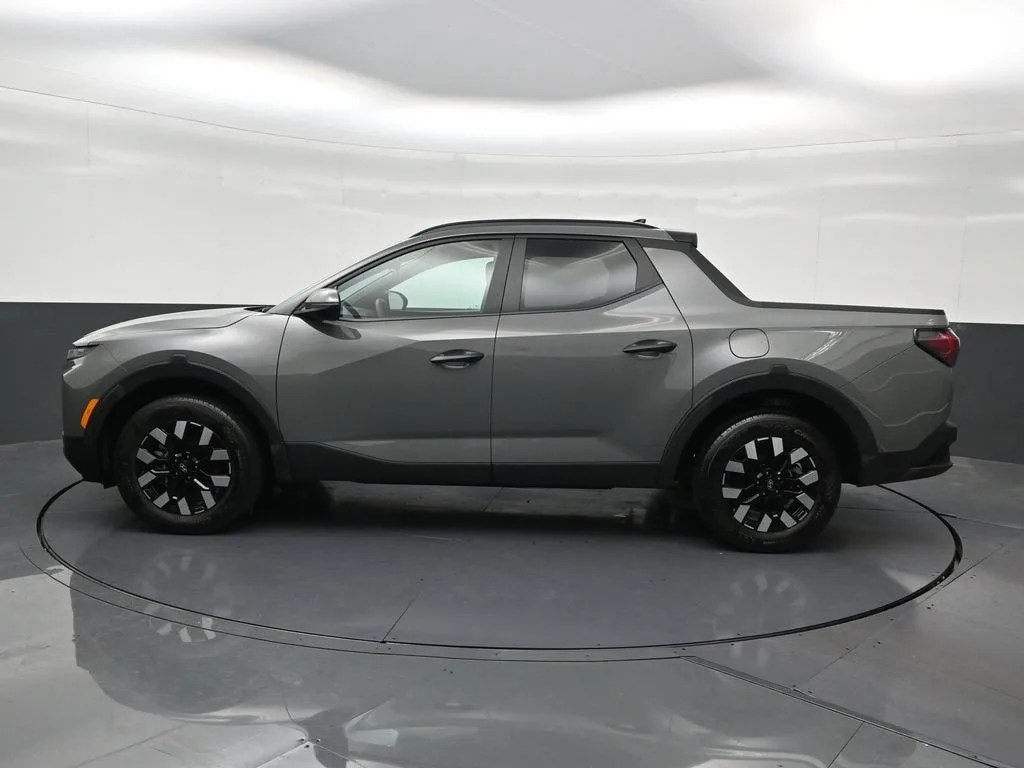 2026 Hyundai Santa Cruz SEL photo 2