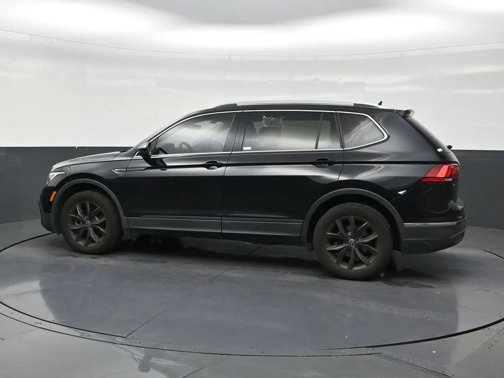 2024 Volkswagen Tiguan 2.0T SE photo 2