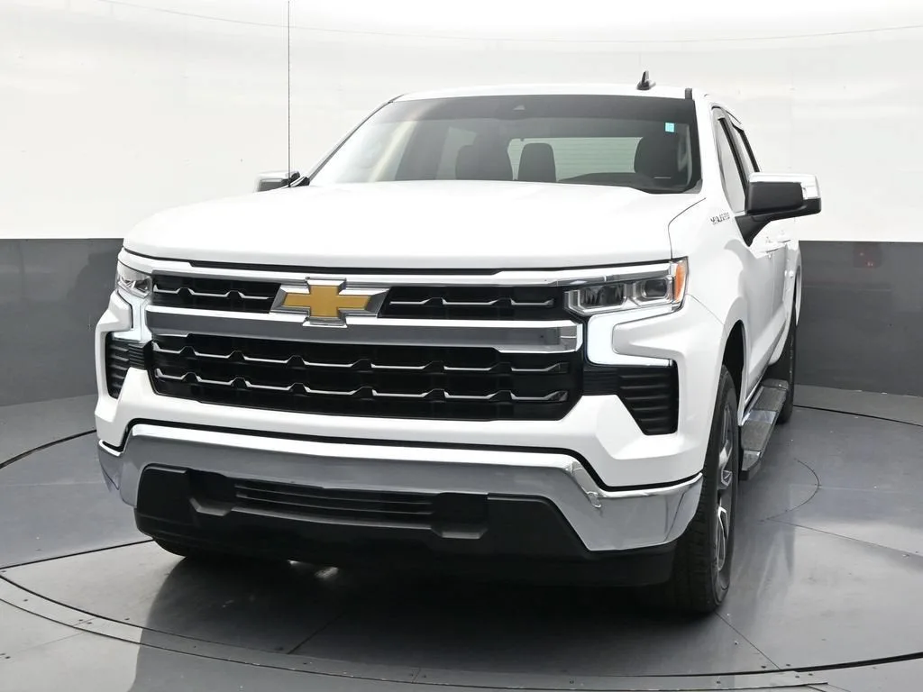 2026 Chevrolet Silverado 1500 LT photo 8