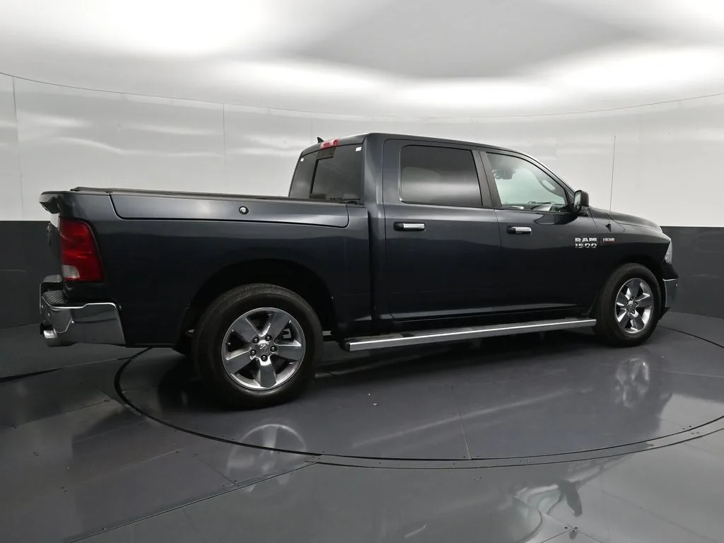 2015 RAM 1500 Lone Star photo 3