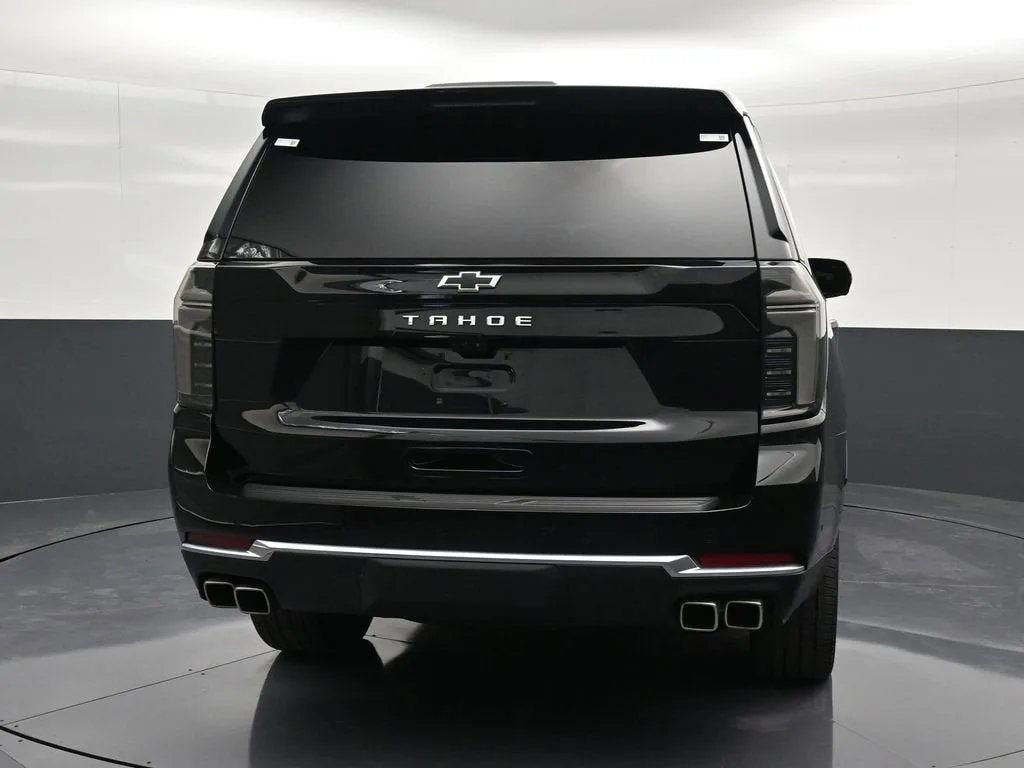 2025 Chevrolet Tahoe High Country photo 2
