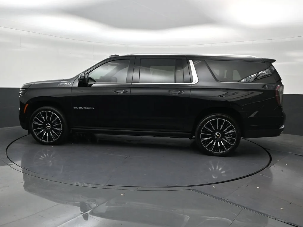 2026 Chevrolet Suburban High Country photo 2