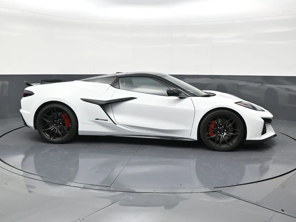 2026 Chevrolet Corvette Z06 1LZ photo 6