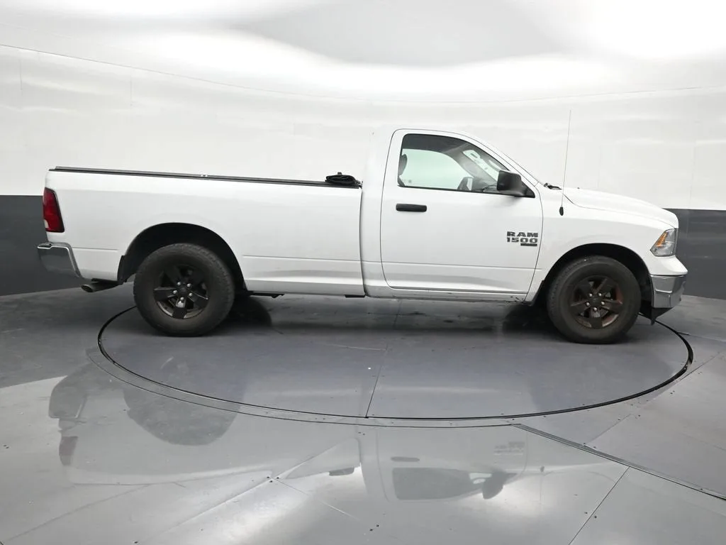 2022 RAM 1500 Classic Tradesman Regular Cab 4x2 8' Box photo 7