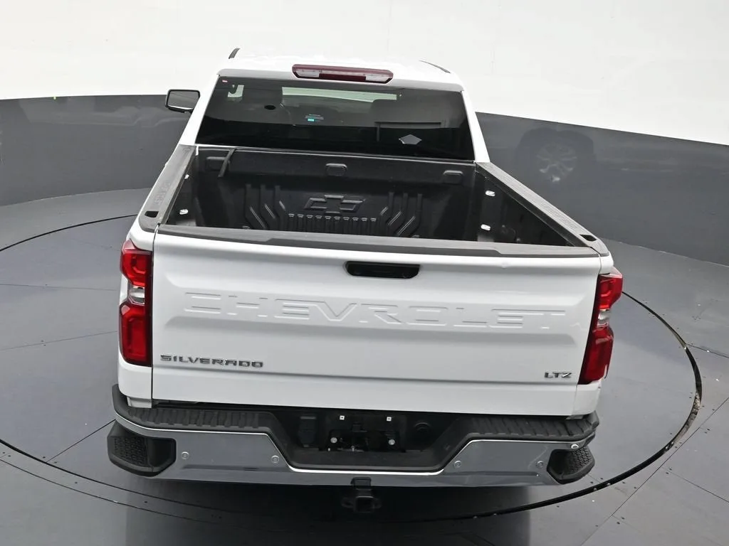 2023 Chevrolet Silverado 1500 LTZ photo 12