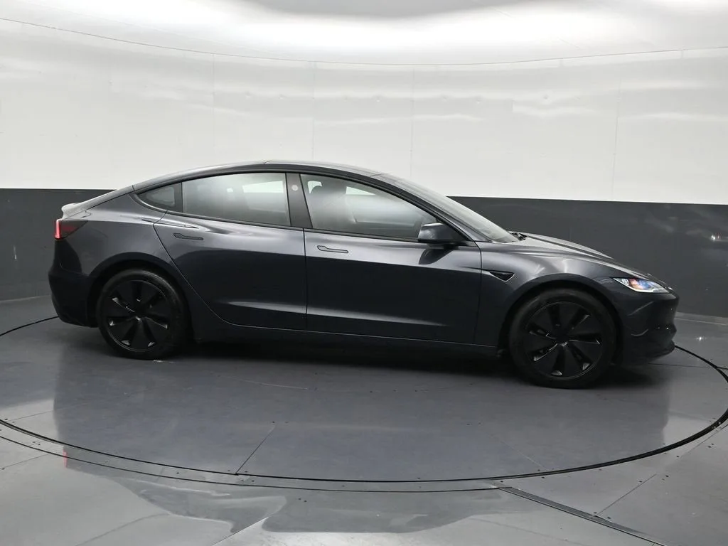 2024 Tesla Model 3 4DR RWD photo 6