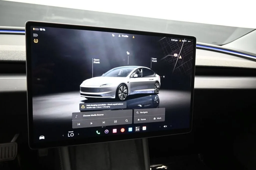 2025 Tesla Model 3 Long Range photo 11
