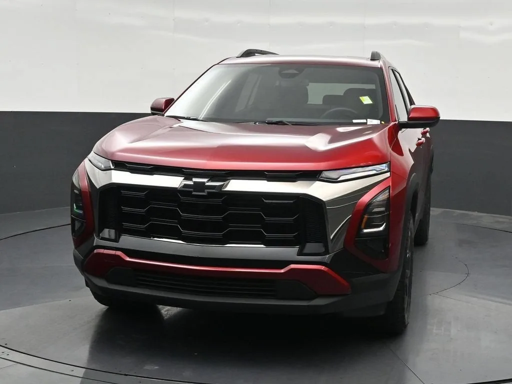2026 Chevrolet Equinox ACTIV photo 9