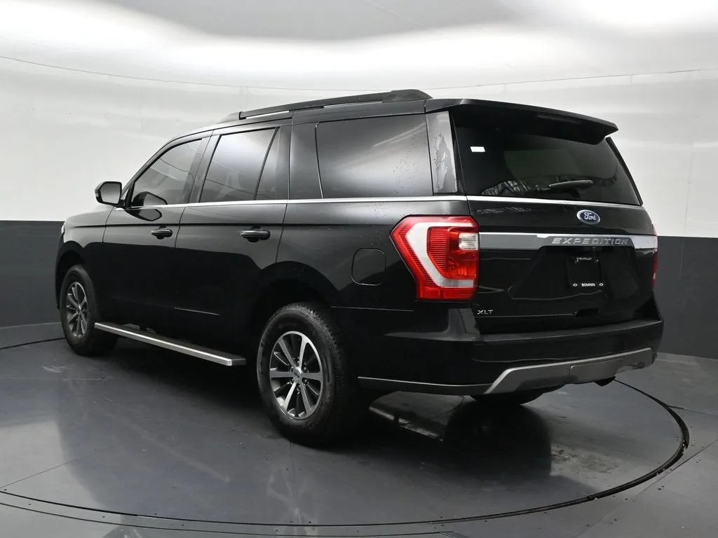 2020 Ford Expedition XLT photo 3