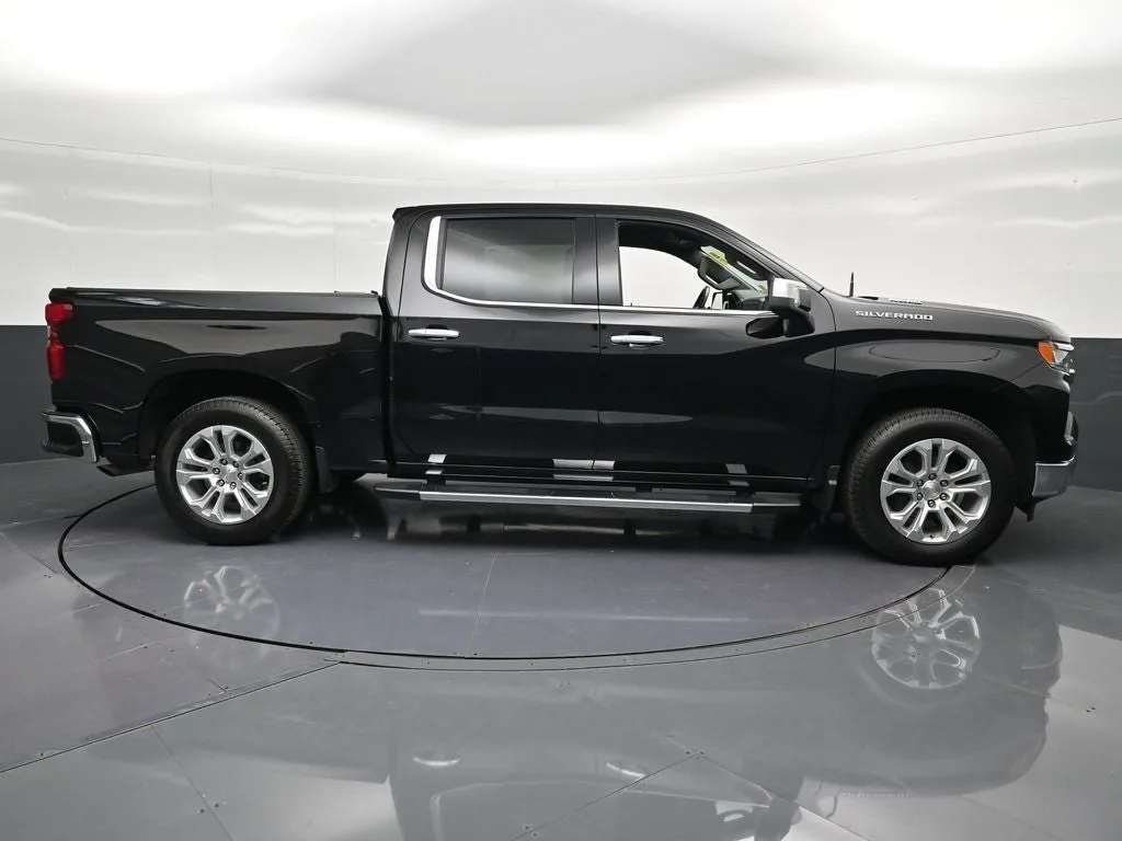 2024 Chevrolet Silverado 1500 LTZ photo 4