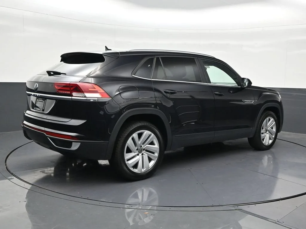 2021 Volkswagen Atlas Cross Sport 2.0T SE w/Technology photo 5