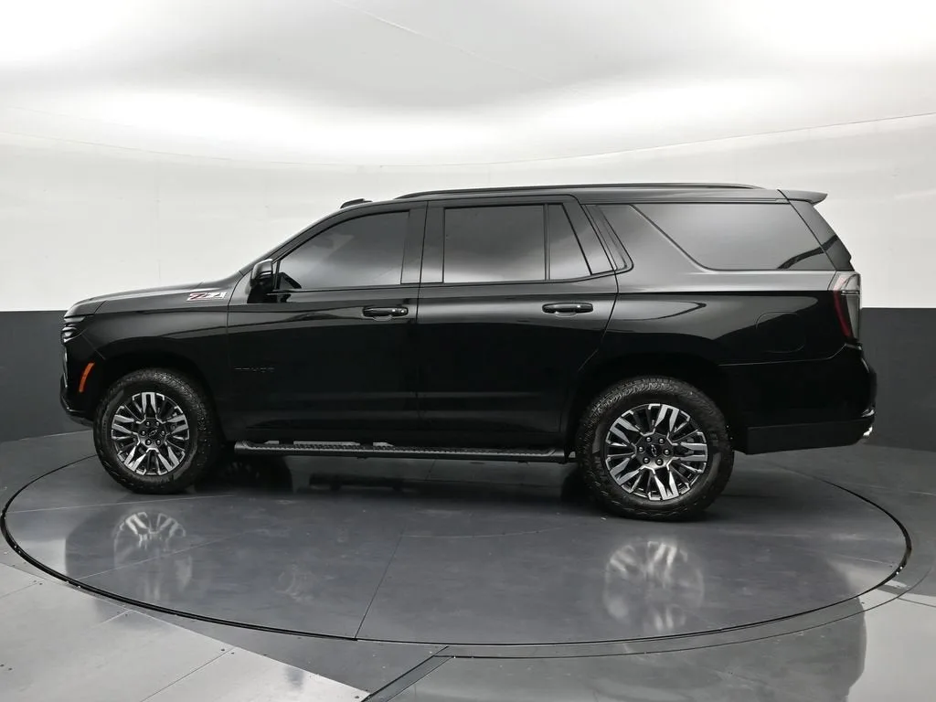 2026 Chevrolet Tahoe Z71 photo 2