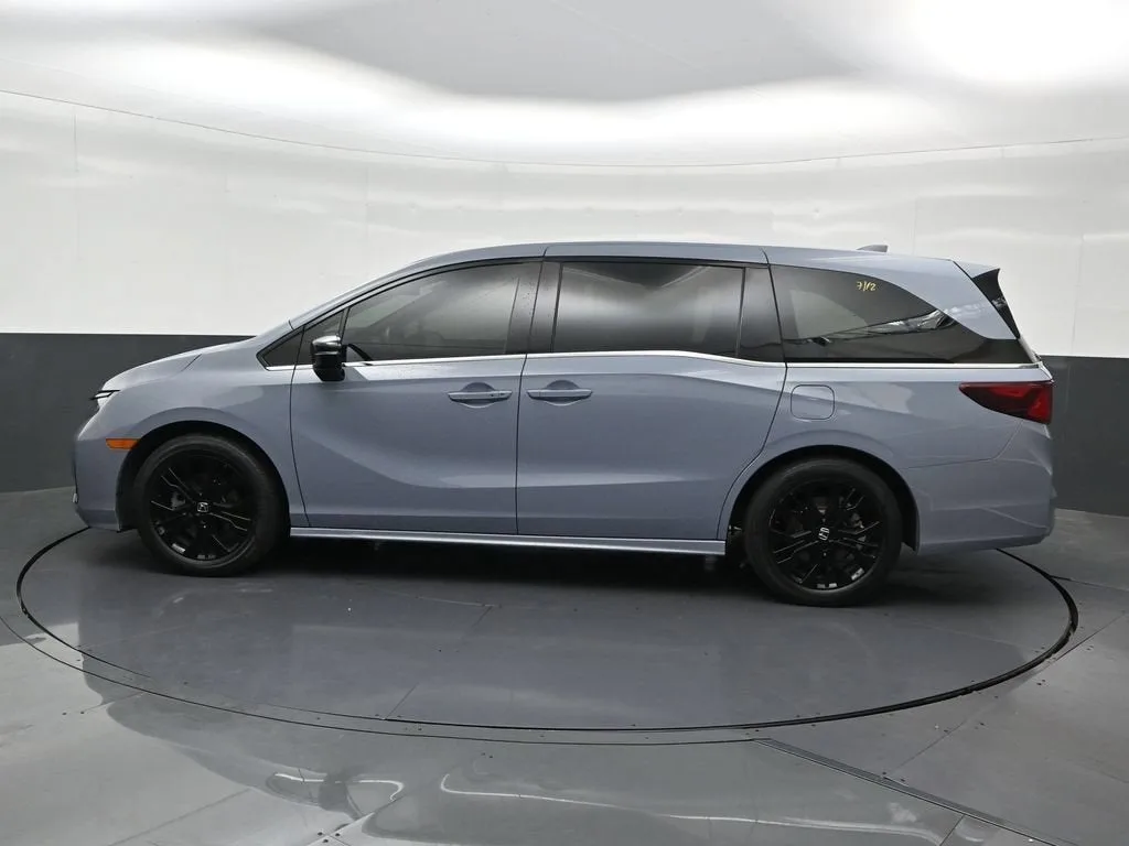 2025 Honda Odyssey Sport-L photo 2