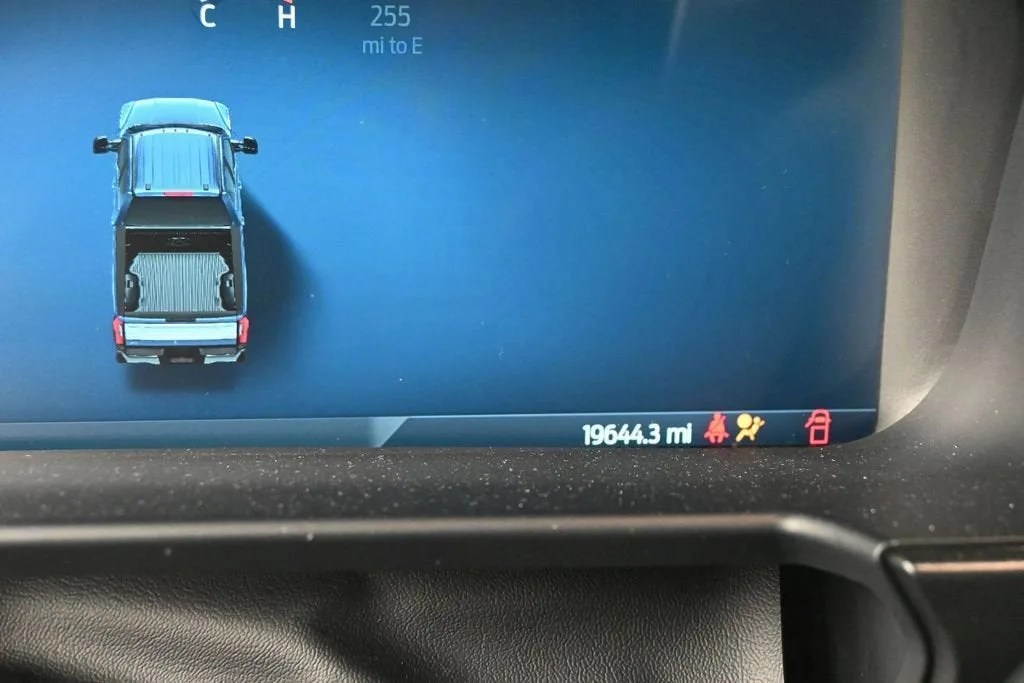 2025 Ford F-250 LARIAT photo 10