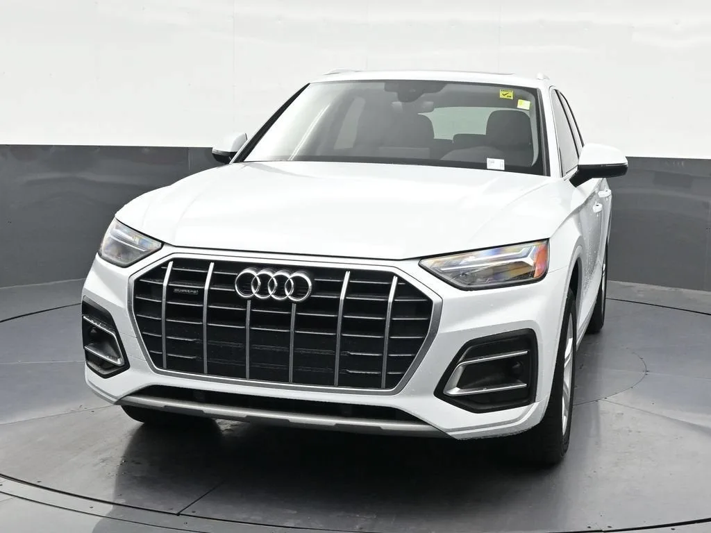 2022 Audi Q5 Premium 40 TFSI quattro S tronic photo 8