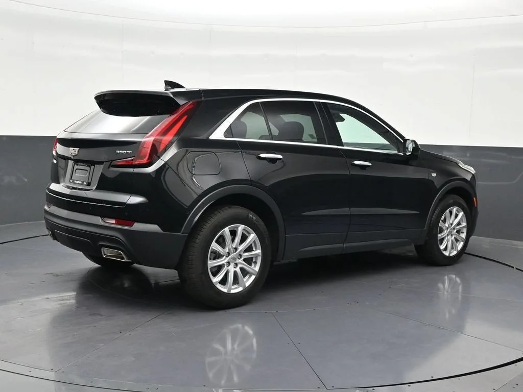 2023 Cadillac XT4 Luxury photo 5