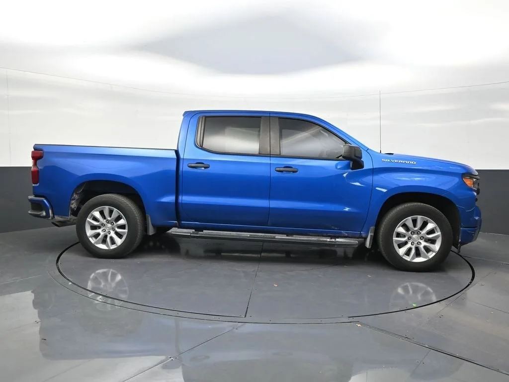 2023 Chevrolet Silverado 1500 Custom photo 6