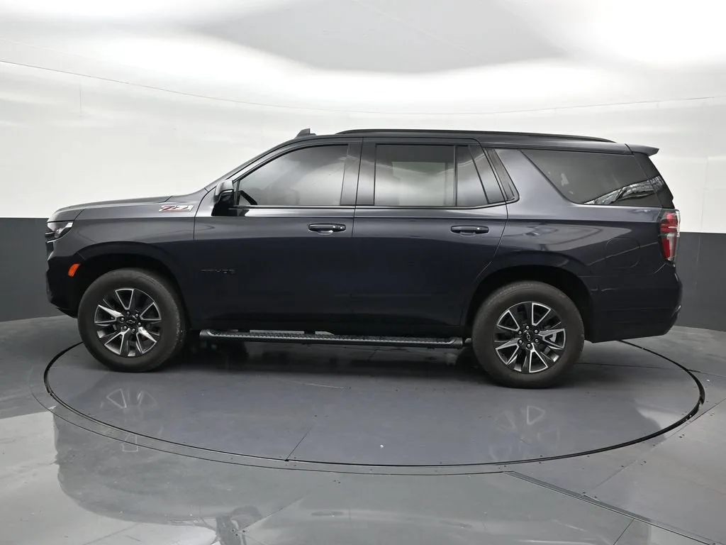 2022 Chevrolet Tahoe Z71 photo 2