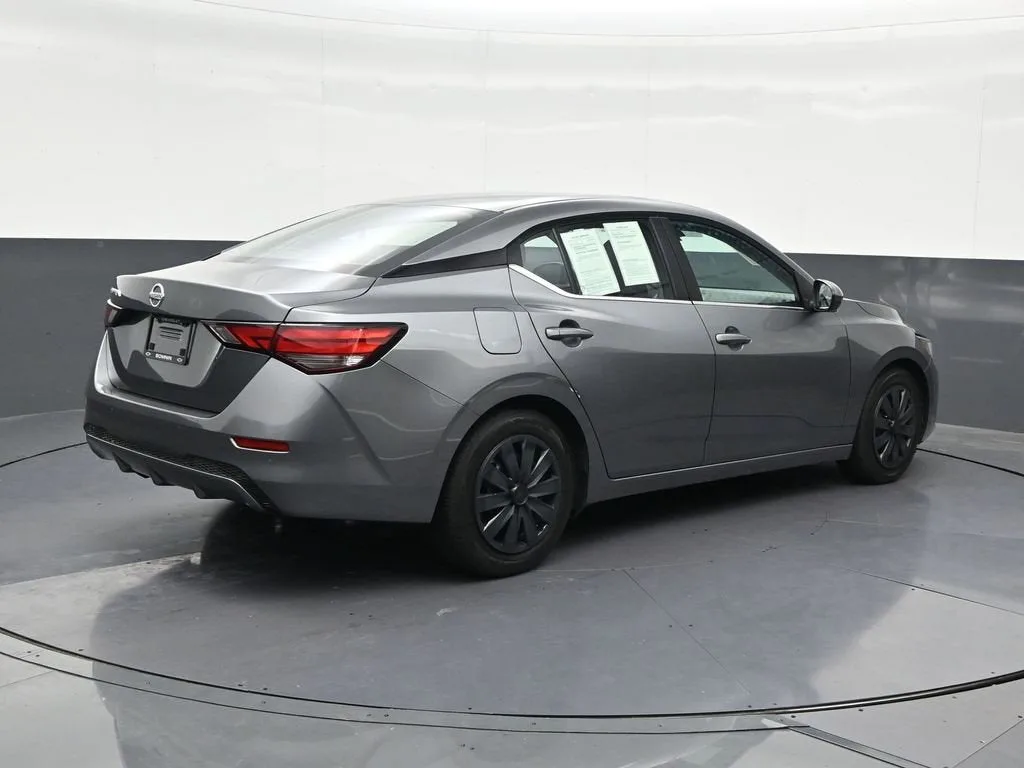 2023 Nissan Sentra S Xtronic CVT photo 5