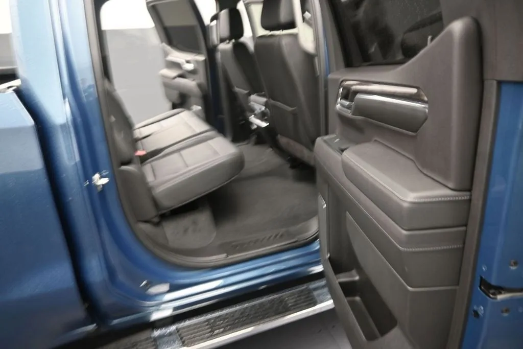 2024 Chevrolet Silverado 1500 LTZ photo 12