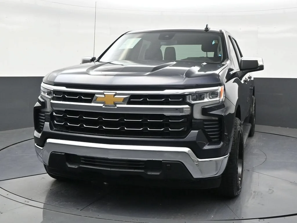 2023 Chevrolet Silverado 1500 LT photo 8