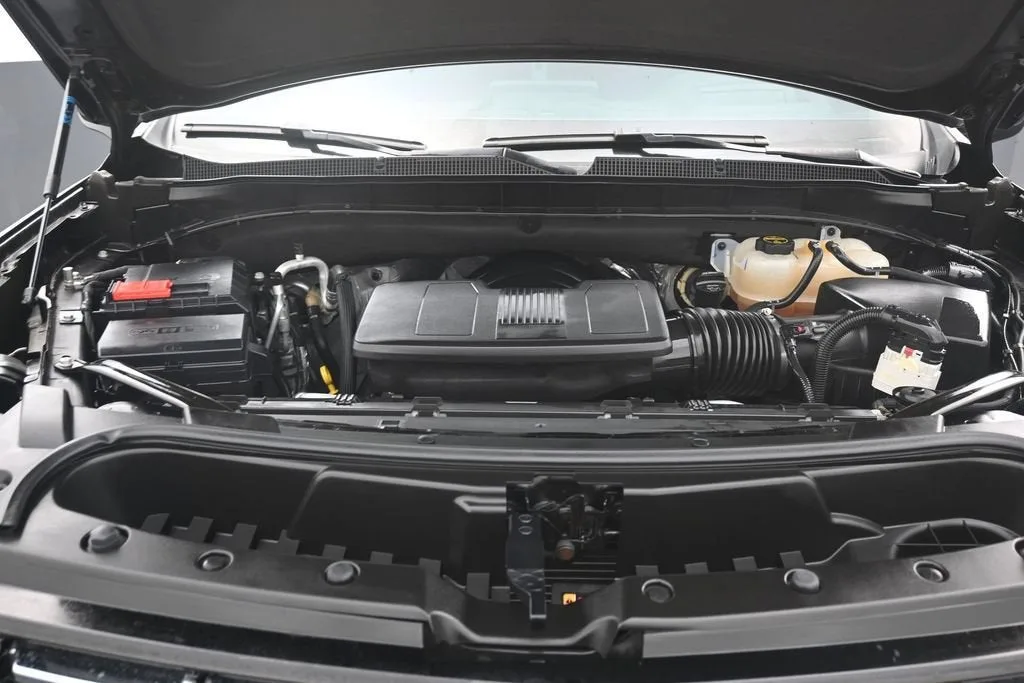 2024 Chevrolet Suburban Premier photo 12