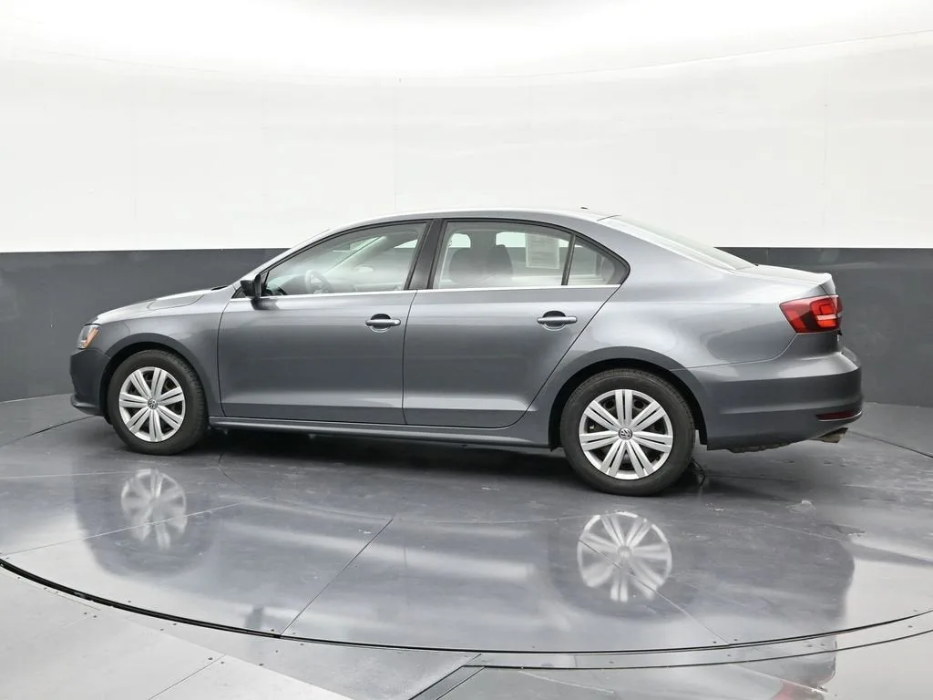 2017 Volkswagen Jetta 1.4T S photo 2
