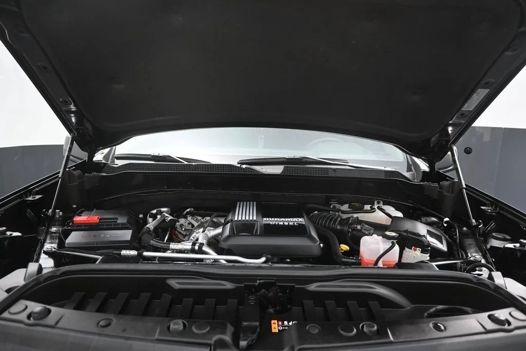 2026 Chevrolet Silverado 1500 RST photo 12