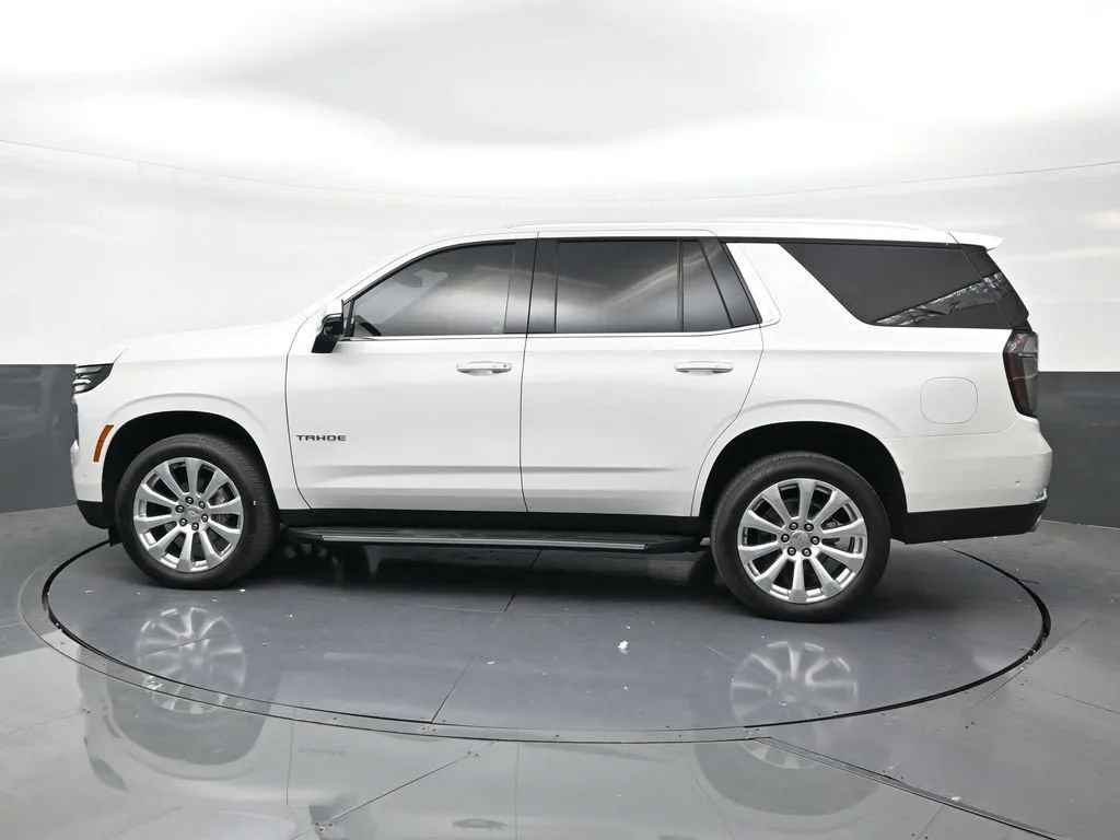2025 Chevrolet Tahoe Premier photo 2