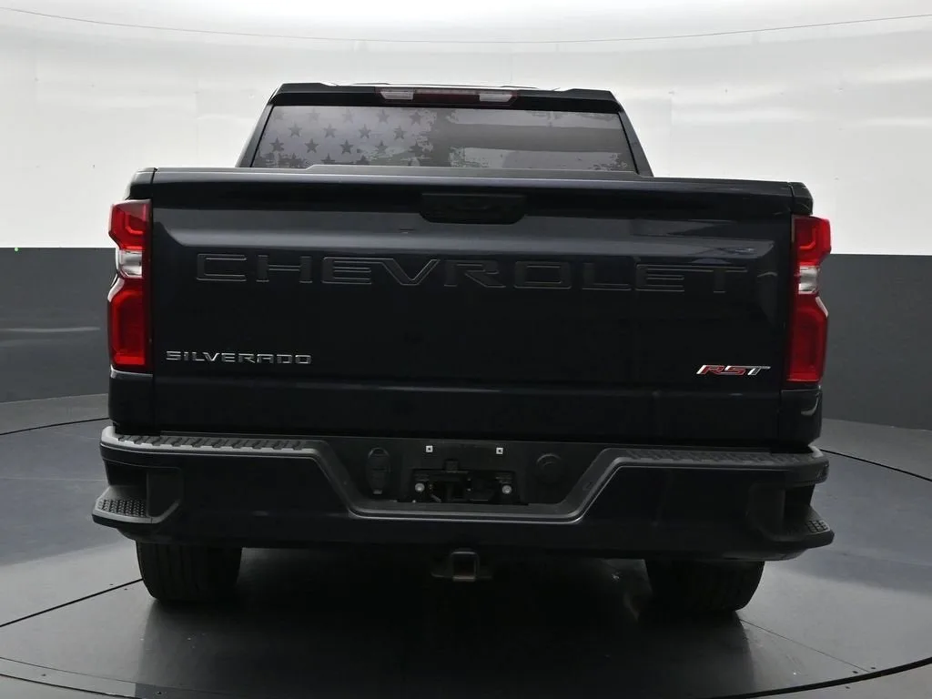 2024 Chevrolet Silverado 1500 RST photo 4